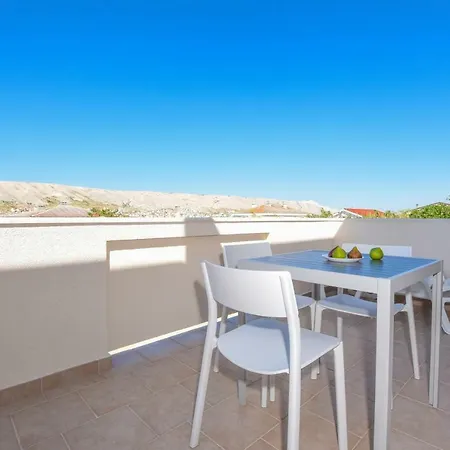Apartment Magena - Modern In Pag Center Pag Town