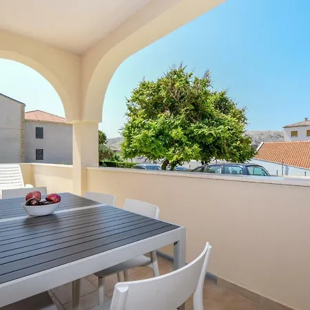Magena - Modern In Pag Center Apartment Pag Town