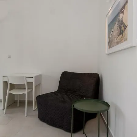 Magena - Modern In Pag Center