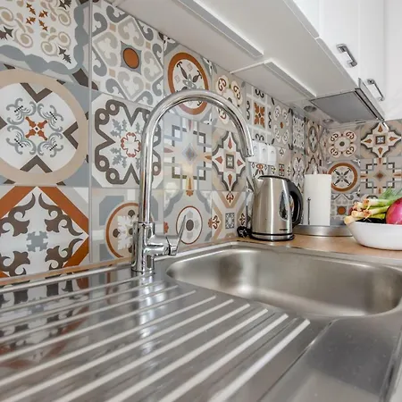 Magena - Modern In Pag Center Apartment *