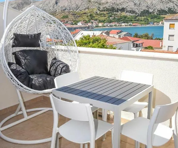 Apartmán Magena - Modern In Pag Center