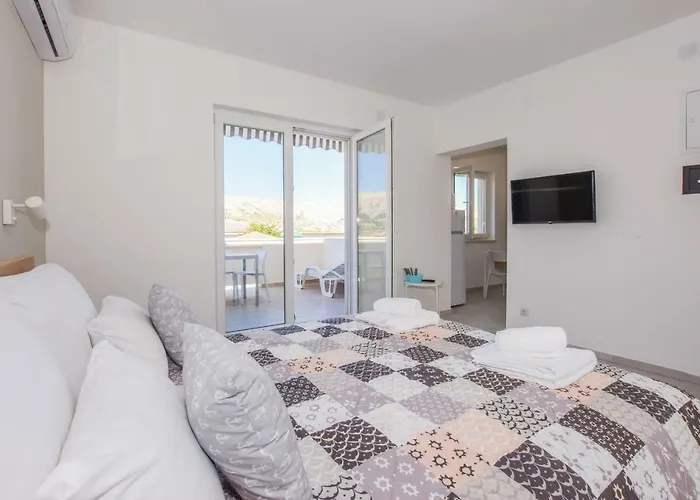 Apartmán Magena - Modern In Pag Center