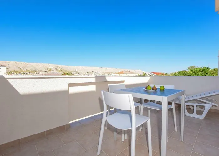 Apartmán Magena - Modern In Pag Center Pag Town