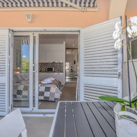 Magena - Luxury In Pag Center