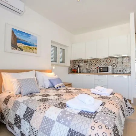 Magena - Luxury In Pag Center *