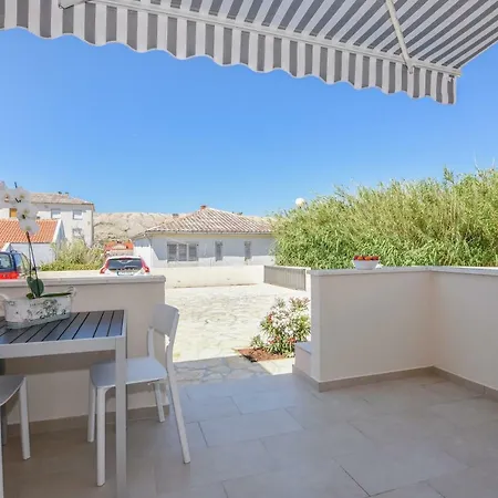 Magena - Luxury In Pag Center *