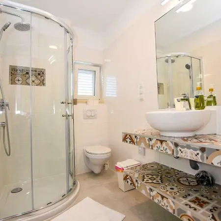 Magena - Modern In Pag Center Pag Town