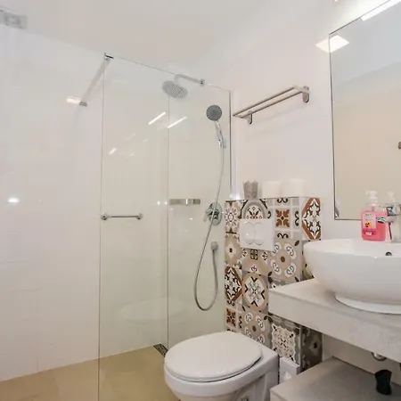 Apartament Magena - Modern In Pag Center *