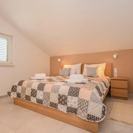 Magena - Luxury In Pag Center
