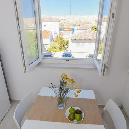 Magena - Modern In Pag Center Apartament Pag Town