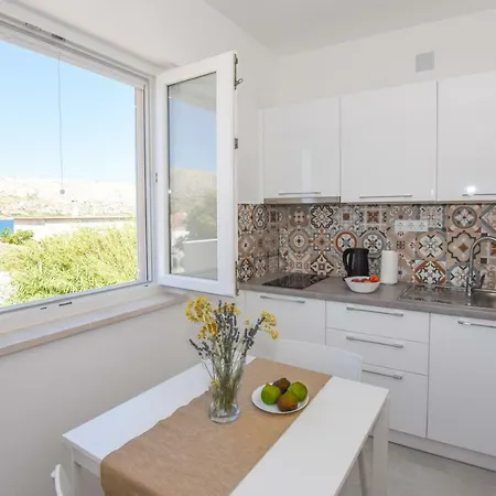 Apartment Magena - Modern In Pag Center *