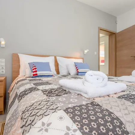 Magena - Luxury In Pag Center Pag Town