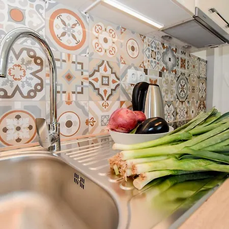 Magena - Modern In Pag Center Apartament