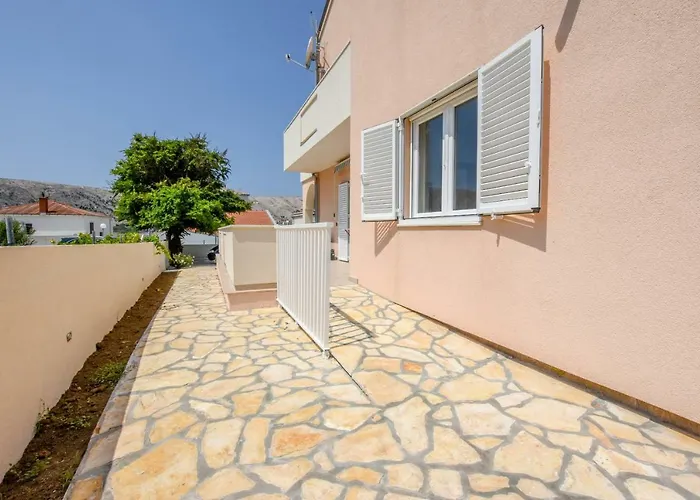 Magena - Modern In Pag Center דירה פג