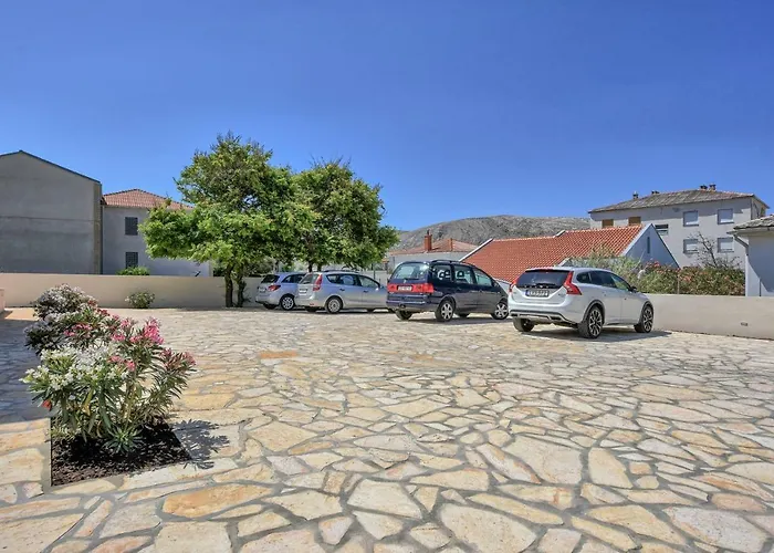 Magena - Modern In Pag Center * Pag Town