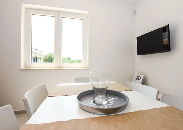 Magena - Modern In Pag Center Appartement *